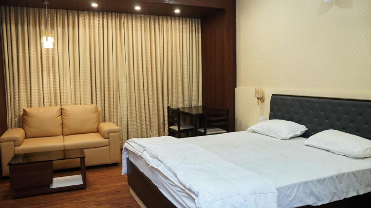 Hotel Malayalee Club Čennai Exteriér fotografie